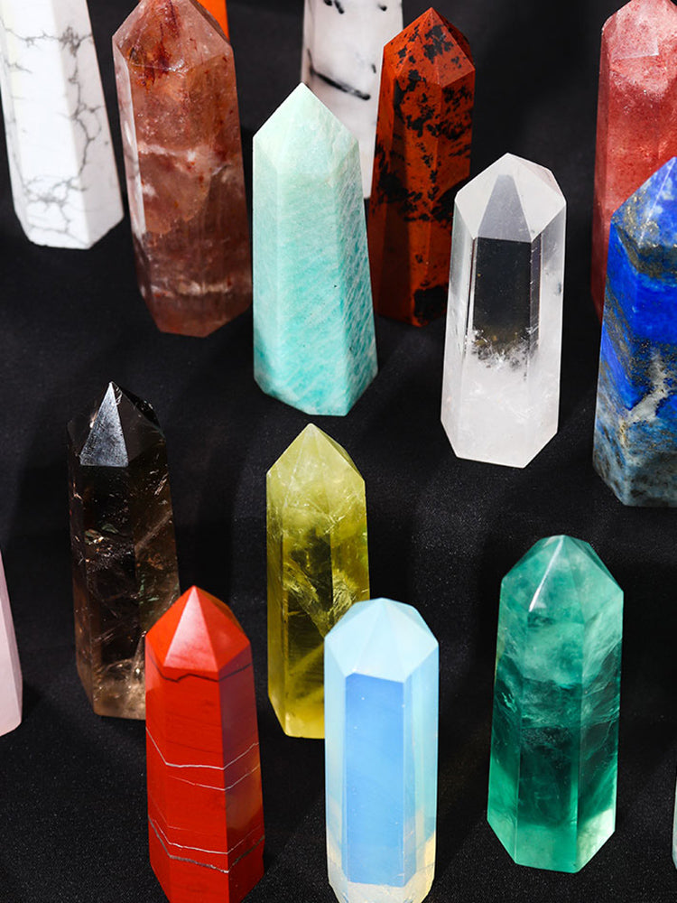 Batu kasar kristal asli, tiang berbucu tunggal, hiasan, tiang kristal heksagon fluorit putih-kuning-hijau, kelengkapan rumah, ruang tamu, hiasan