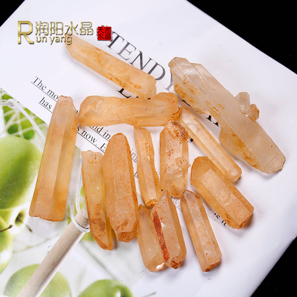 Kristal putih asli, kristal tunggal kulit merah, batu hancur, kulit kuning, lajur kristal putih digilap, standard mineral batu mentah 