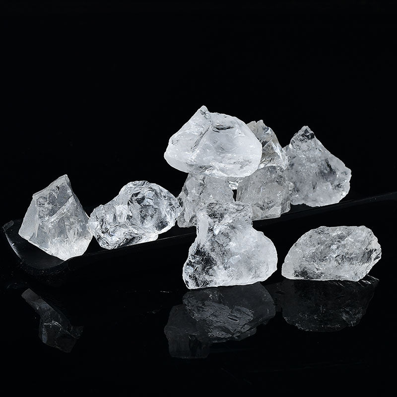 Natural white crystal crushed stone, high-quality white crystal raw stone 