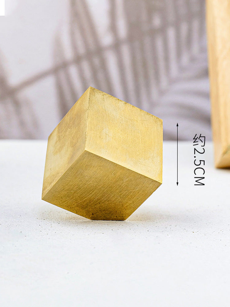 Natural crystal ore stone pyrite chalcopyrite raw stone gemstone metal fool's gold ore popular science teaching specimen