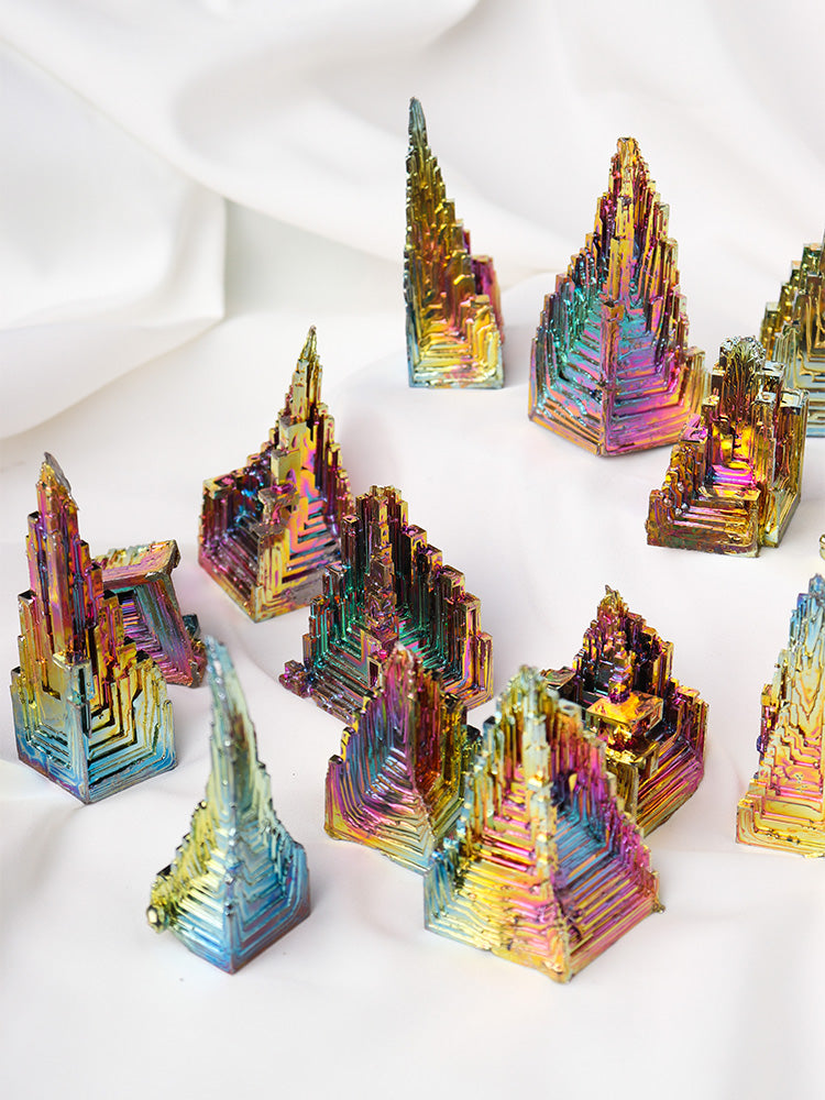 Natural bismuth ore raw stone bismuth crystal mineral chemical element colorful ore decorative metal ore standard strange stone decoration